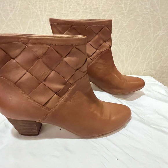 Corso Como Leather Booties - Picture 3 of 9